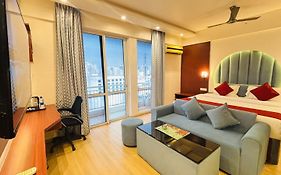 Hotel Maple Tree - Gomtinagar , Lucknow